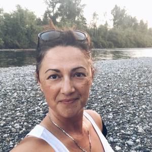 Meet your Posher, Szabina